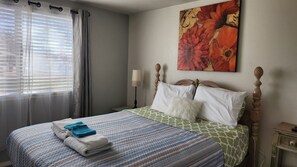 5 soverom, skrivebord, strykejern/-brett og wi-fi (inkludert)