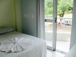 Habitación con 2 camas individuales | Minibar, wifi gratis y ropa de cama