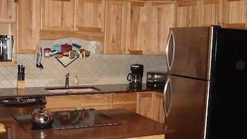 Frigorífic, microones, forn i placa de cuina