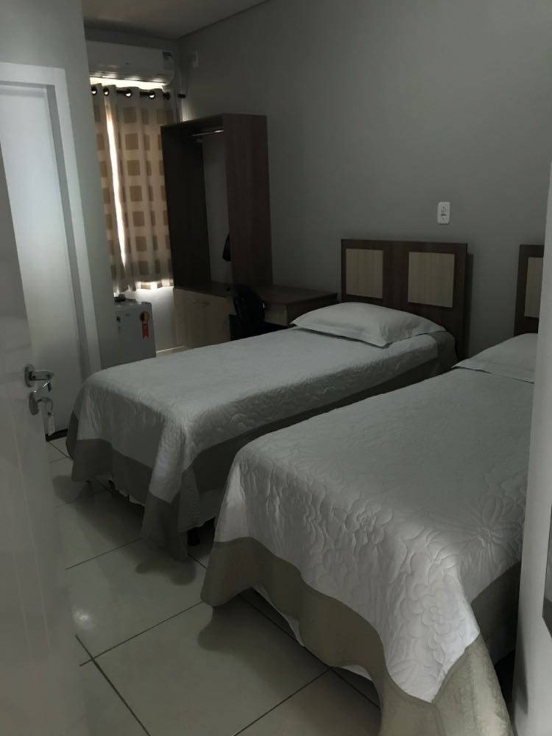 Minibar, accès au Wi-Fi (inclus), literie fournie