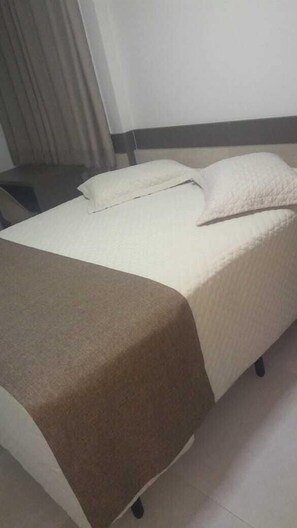 Minibar, accĂšs au Wi-Fi (inclus), literie fournie