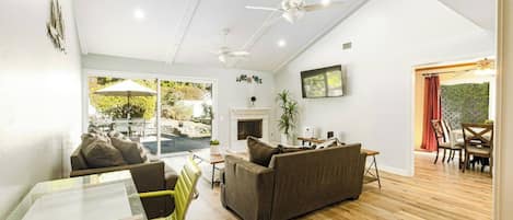 Smart TV, Hulu, servicios de streaming y oficina