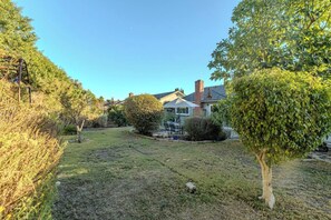 Property grounds - Single Story w/ Fast WiFi, Backyard & EV Charger. (Fig Perch) (Mission Viejo)