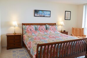 3 habitaciones, tabla de planchar con plancha, internet y ropa de cama 