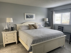 Room - OV 318 Pond/Golf Course View Condo (Fort Pierce)