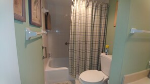 Shower, hair dryer, towels - BT 3821 Pond View Condo-Paradise Vacation Rental in Ocean Village (Fort Pierce)