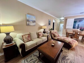 TV, DVD player - GL 405 Beautiful Condo w/Garage - Paradise Vacation Rental in Ocean Village (Fort Pierce)