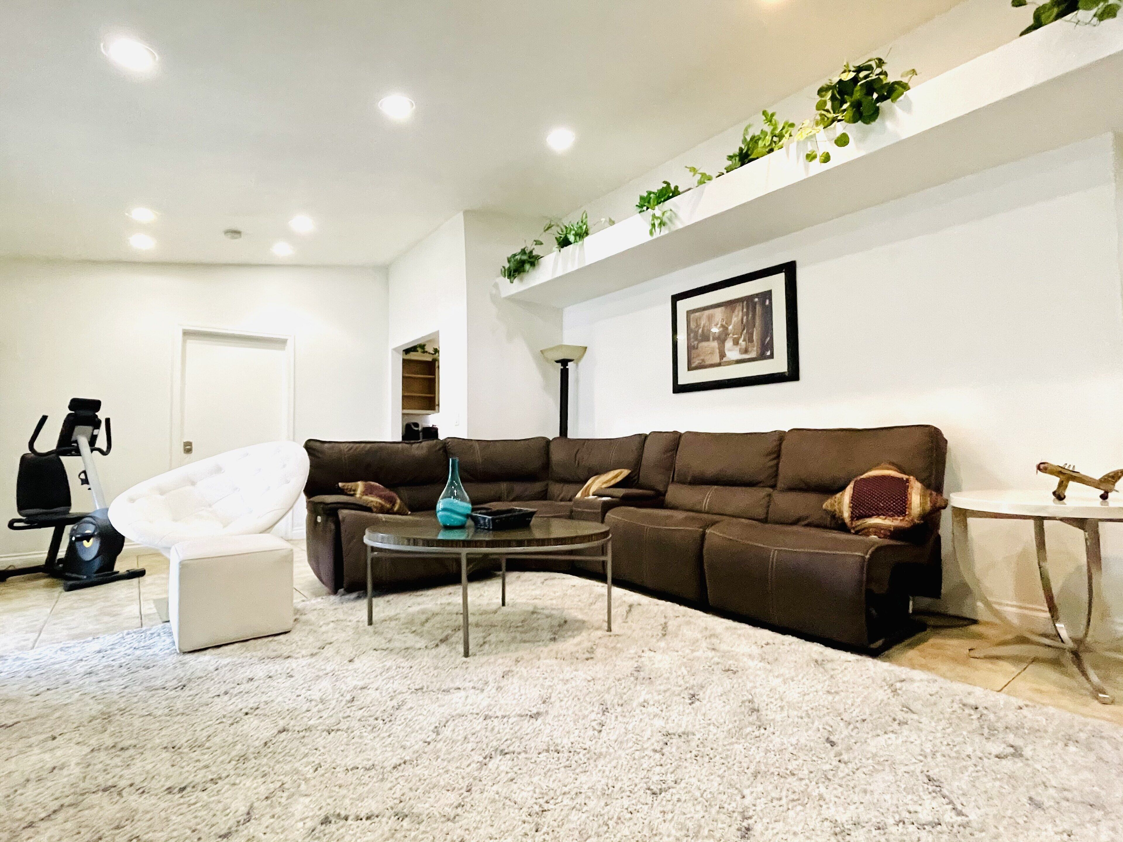 Huge,HOUSE,LV,STRIP,LVCC,CONVENTION,book,now,lifeIsBeautiful,Sale,4BR, BEST,