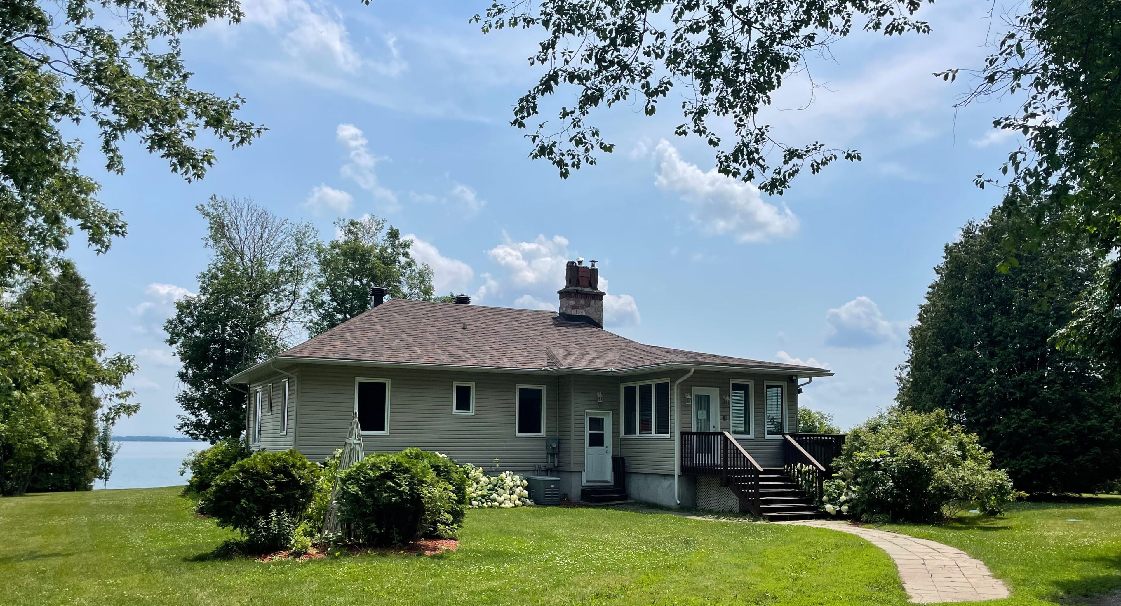 Le Castel ♥ Lake Front ☼ Fireplace & Kayaks