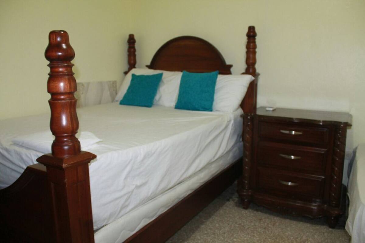 Bed sheets, wheelchair access