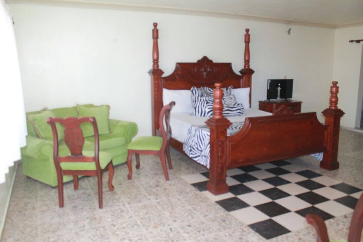 Bed sheets, wheelchair access
