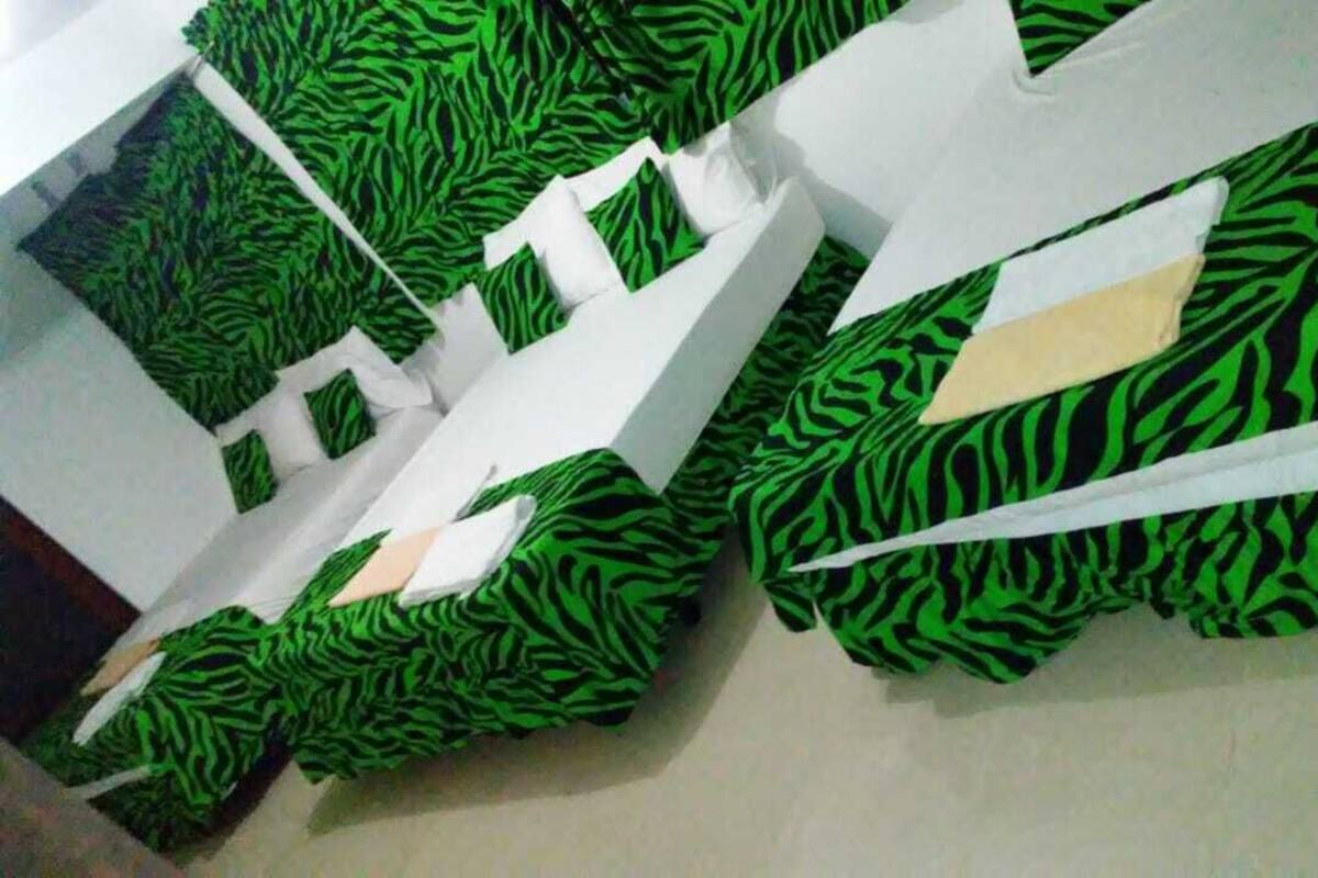 Bed sheets, wheelchair access