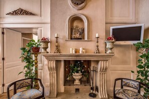 Interior - VILLA COSTIERA - Five Bedroom Villa, Sleeps 10 (Amalfi)