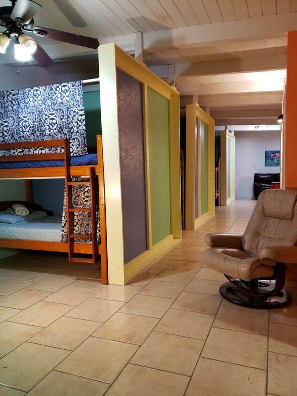 Shared Dormitory - Shared Bath | Innvendig