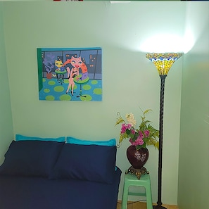 Private Room, 2 Twin Beds, Shared Bathroom | Blackout drapes, free WiFi, bed sheets
