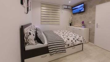 1 phòng ngủ, minibar, bàn, phòng cách âm