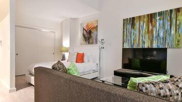 Desk, iron/ironing board, free WiFi, bed sheets