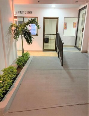 Nội thất lối vào
