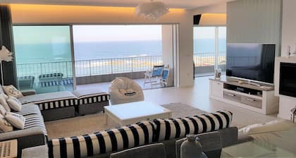 Atlantico seafront luxury apartment!