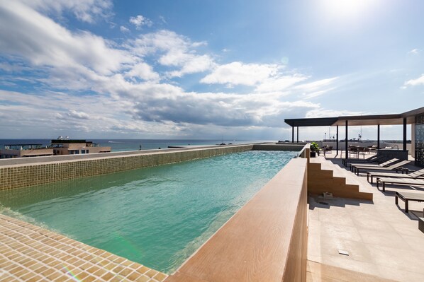 Outdoor pool - Distrito Corazón (Playa del Carmen)