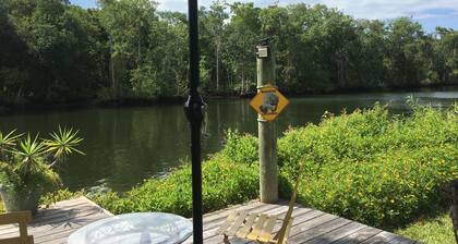World Traveler Suite at Magnolia House, Coastal Riverfront, Beachfront
