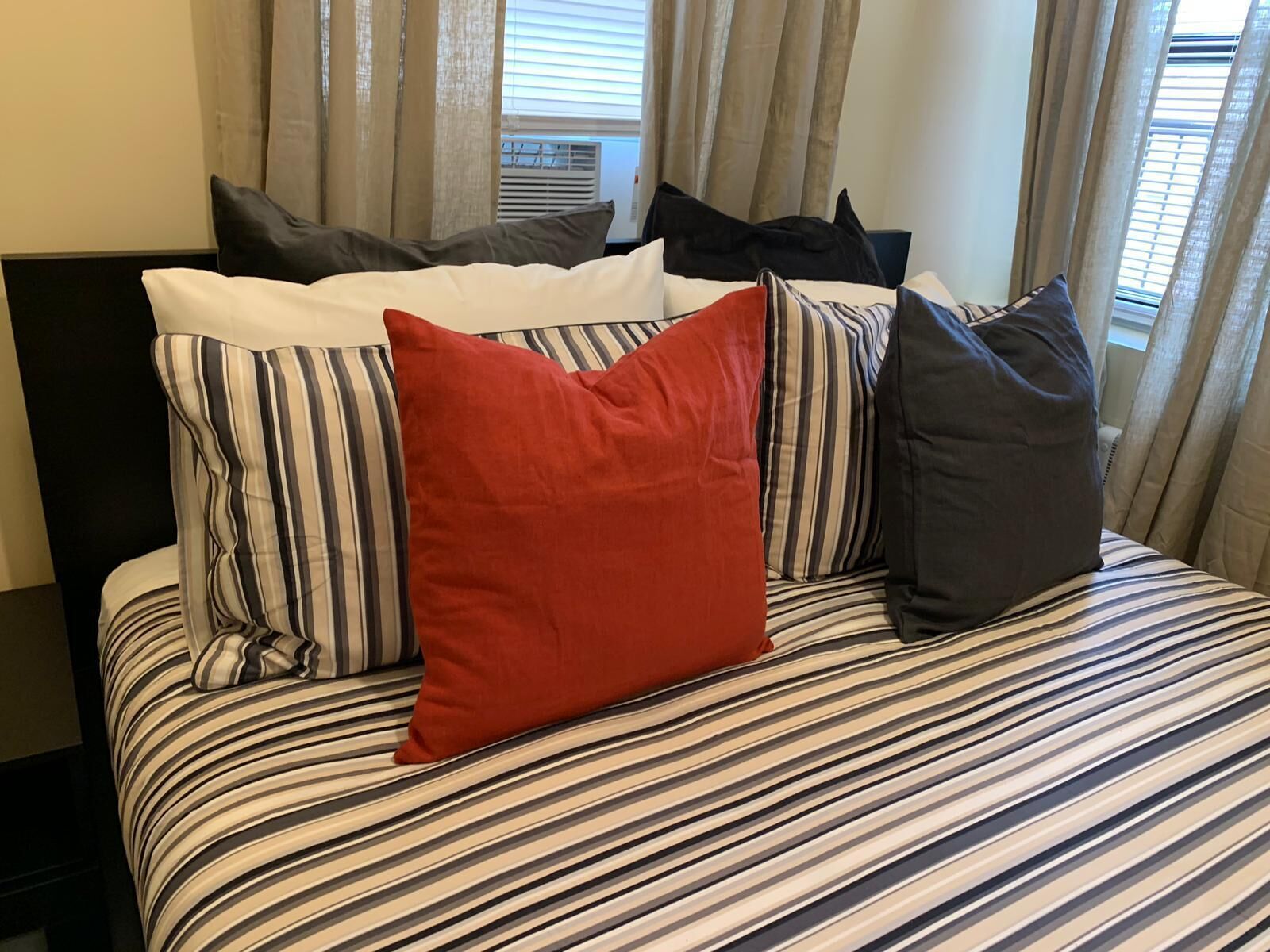 1631 4B · Simply Perfect 2bed Apt-20 min to NYC/Parking Avai