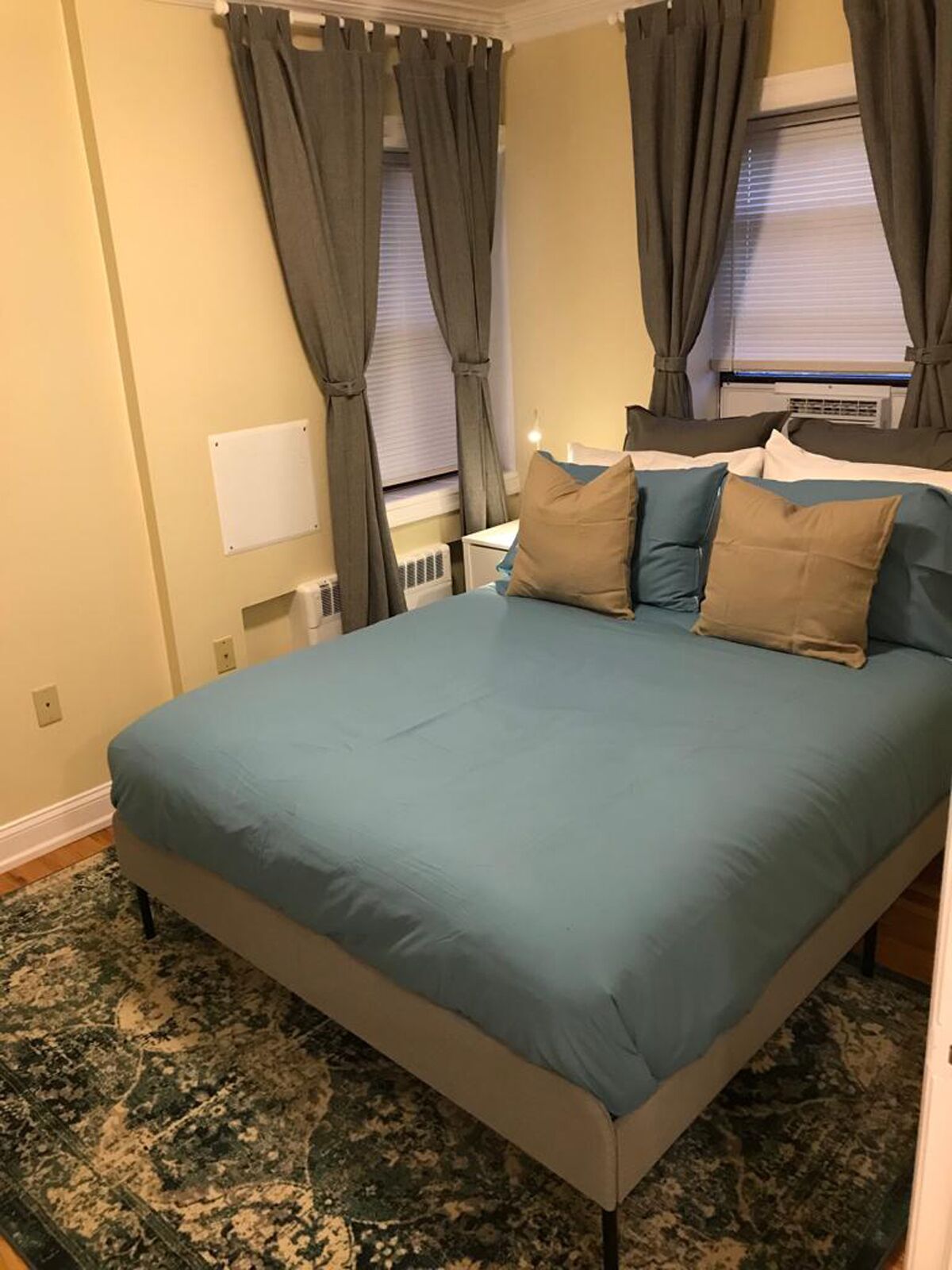 1631 4E · Awesome 2bed Apt-20 min to NYC/Parking Avail.