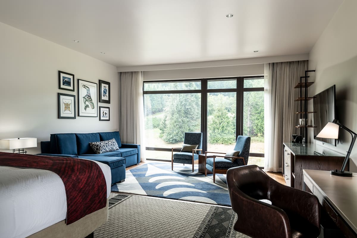 executive studio suite, 1 king bed with sofa bed | 1 bedroom, premium bedding, down duvets, pillow-top beds