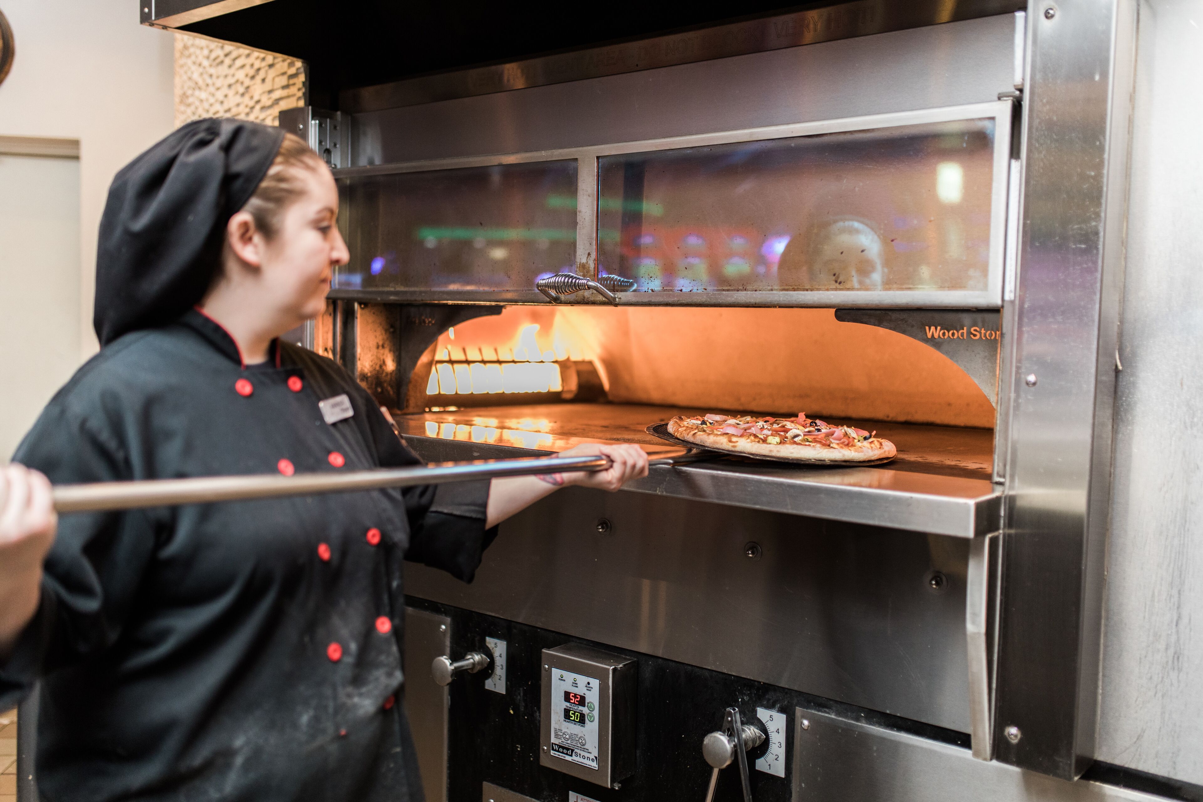 2 restaurants, breakfast, lunch, dinner served; american cuisine