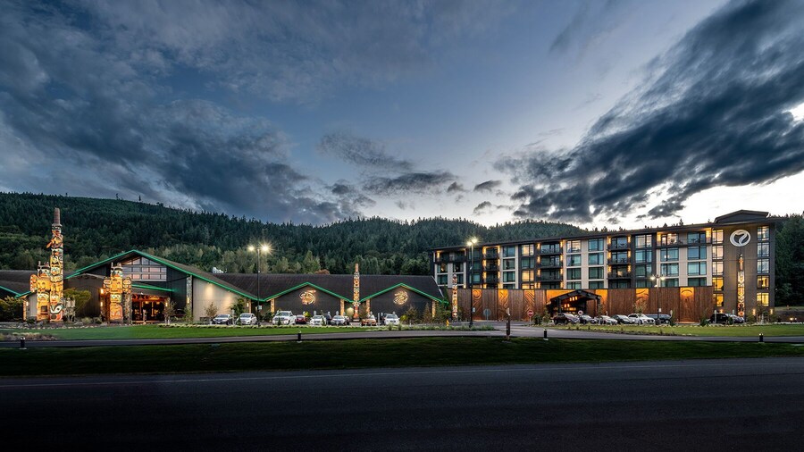 7 Cedars Hotel & Casino