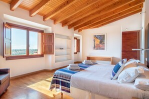 6 Schlafzimmer, Bügeleisen/Bügelbrett, kostenloses WLAN, Bettwäsche