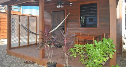 Latitude 17 Garden Room, heart of Hopkins Village, Belize