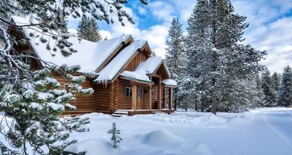 The Hideaway at Ponds Lodge Cabin 21