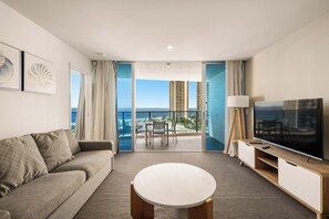 Superior Apartment | Living area | Flat-screen TV - H-Residences Private Apartments (Surfers Paradise)
