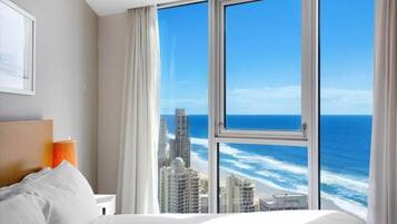 Superior Apartment, Beach View | 2 bedrooms, individually decorated, individually furnished