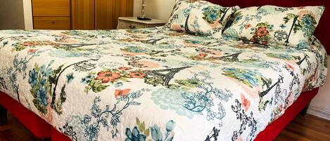 1 bedroom, WiFi, bed sheets