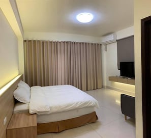Doppelzimmer, Balkon | Kostenloses WLAN, Bettwäsche