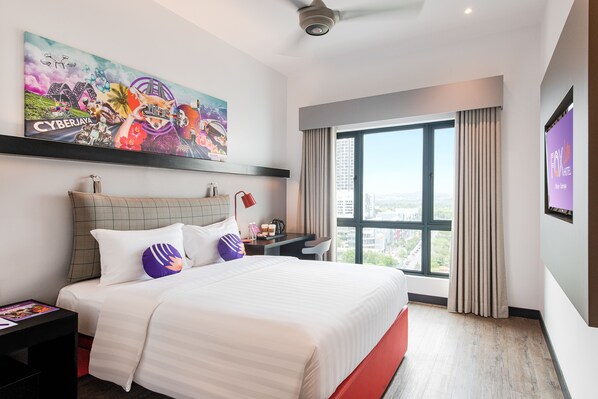 Superior Double Room | Premium bedding, in-room safe, individually decorated, desk