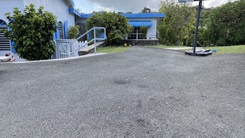 施設の敷地