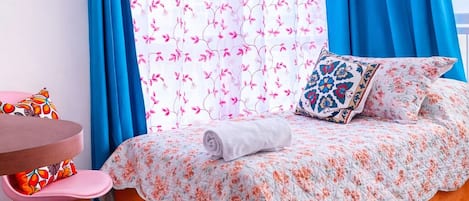 2 bedrooms, desk, iron/ironing board, free WiFi