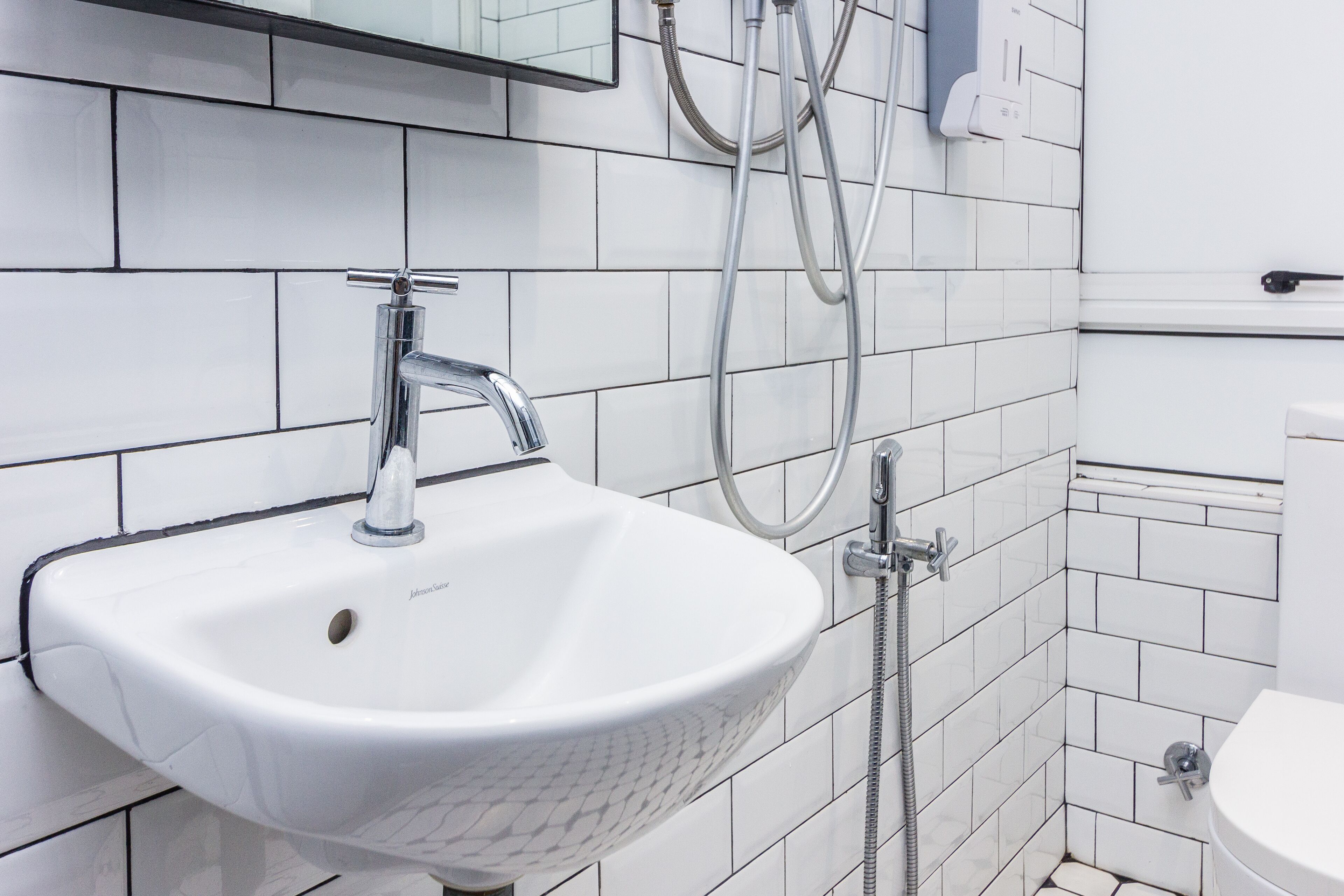 premium single room | bathroom | shower, rainfall showerhead, free toiletries, hair dryer