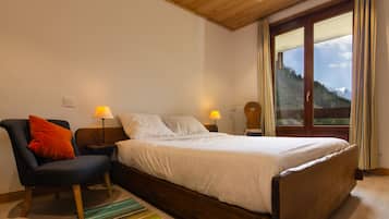 4 Schlafzimmer, Bügeleisen/Bügelbrett, kostenloses WLAN, Bettwäsche