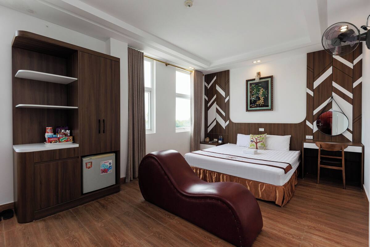 Superior Double Room | Minibar, desk, WiFi (free)
