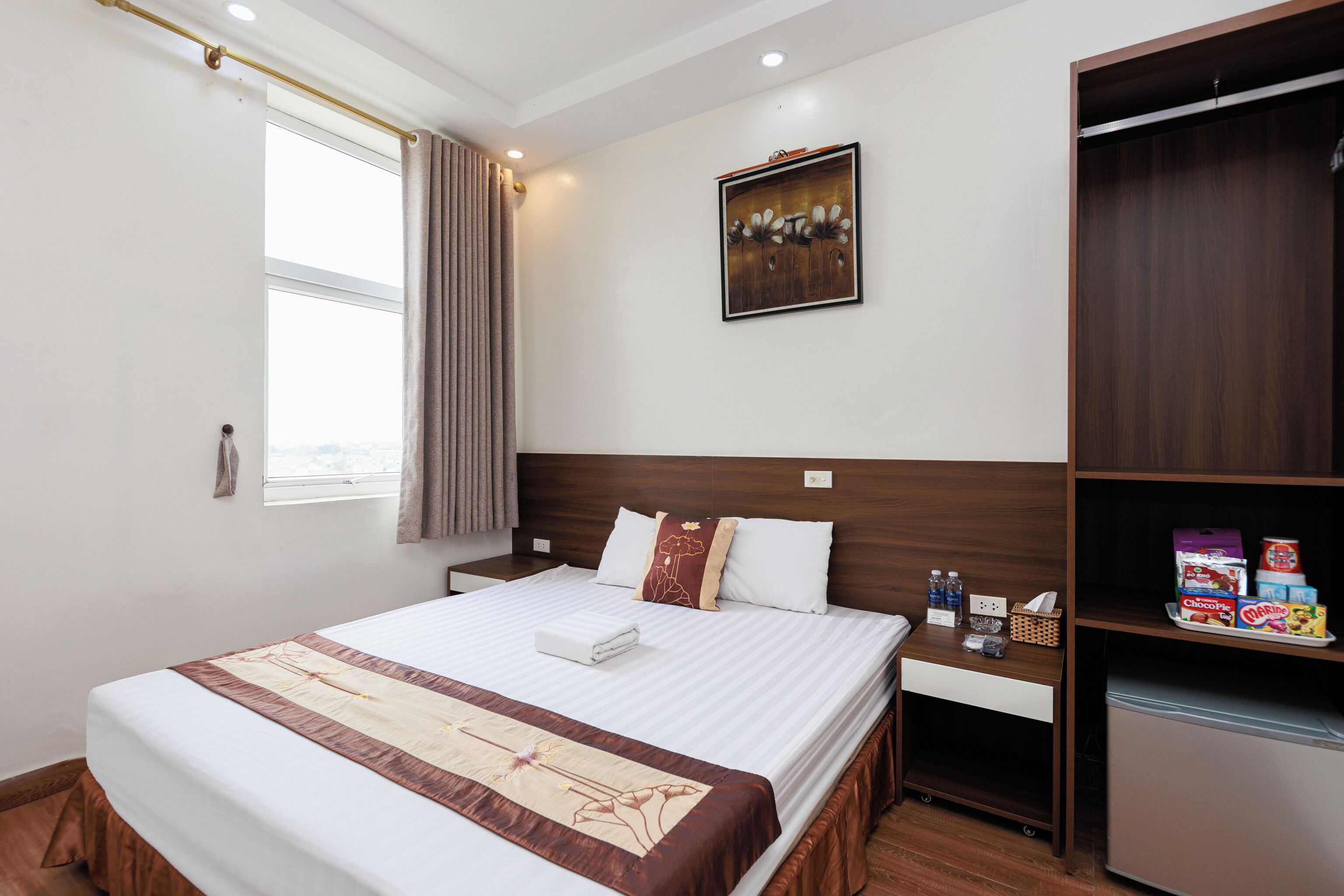 Quarto casal standard | Frigobar, escrivaninha, Wi-Fi de cortesia