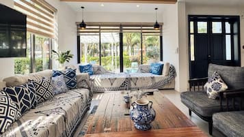 3 Bedroom Cape Cod Style with Pool | In-room safe, individually decorated, individually furnished, desk