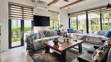 3 Bedroom Cape Cod Style with Pool | In-room safe, individually decorated, individually furnished, desk