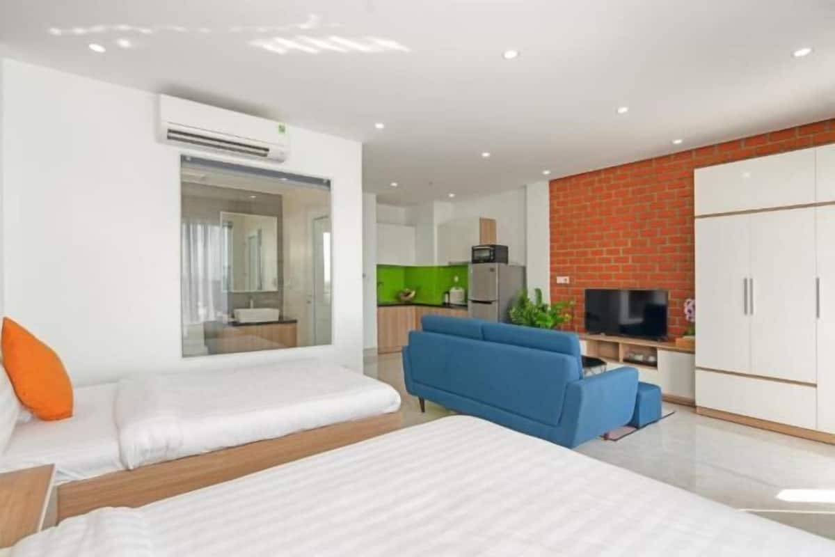 1 bedroom, minibar, laptop workspace, soundproofing