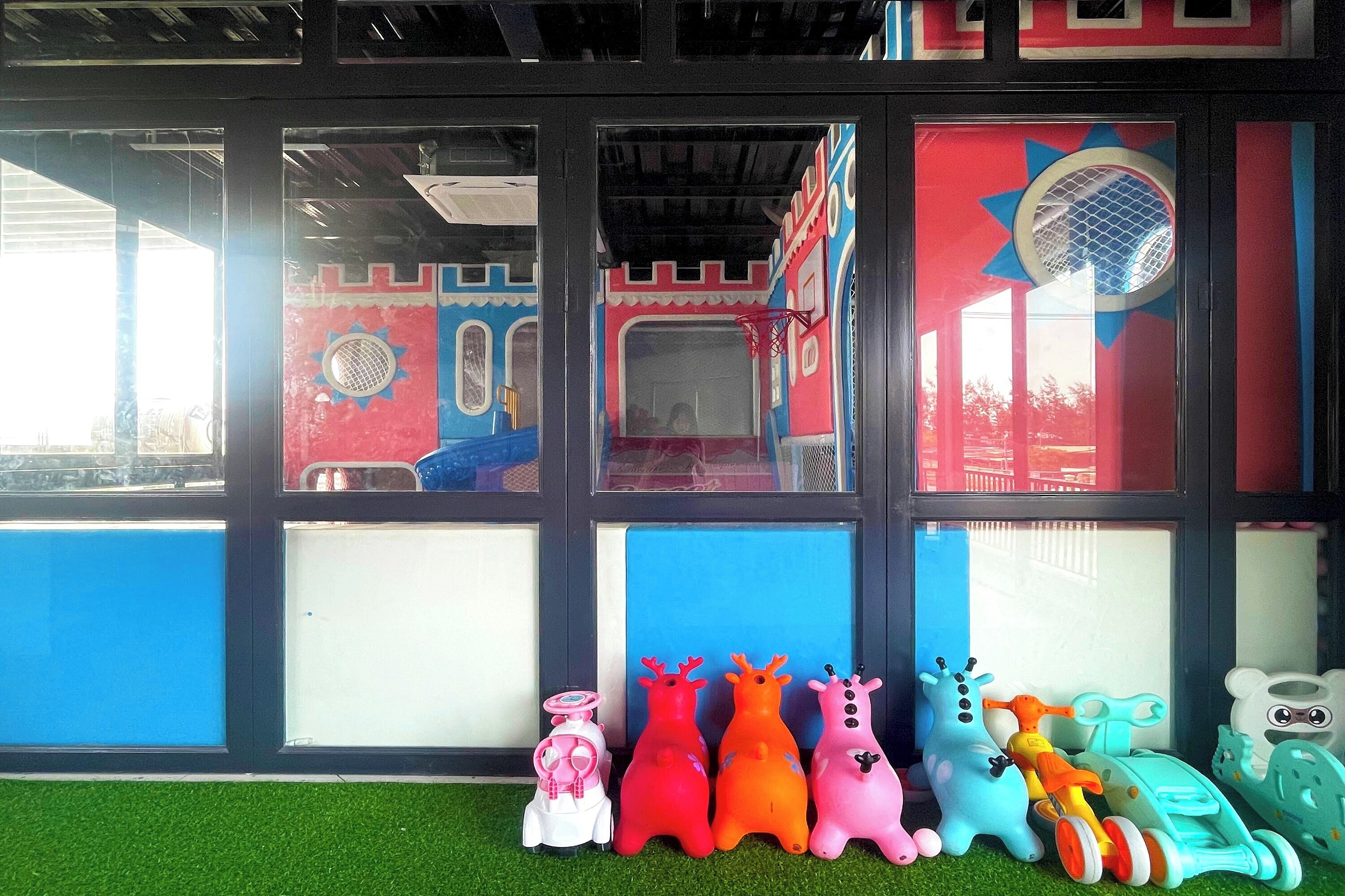 Children's play area - indoor