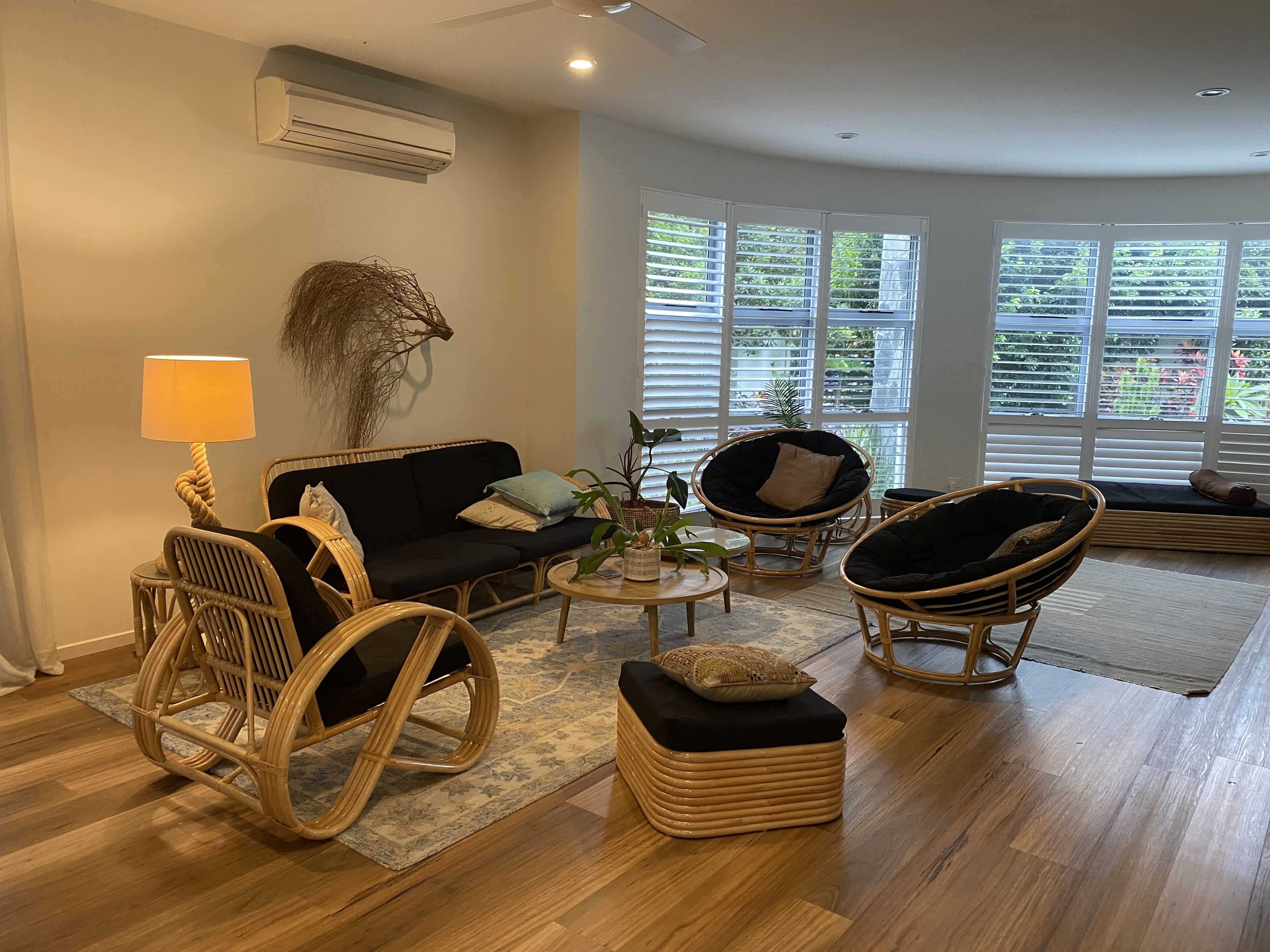 Currumbin Beach Holiday Home - 200m to the beach — image 12