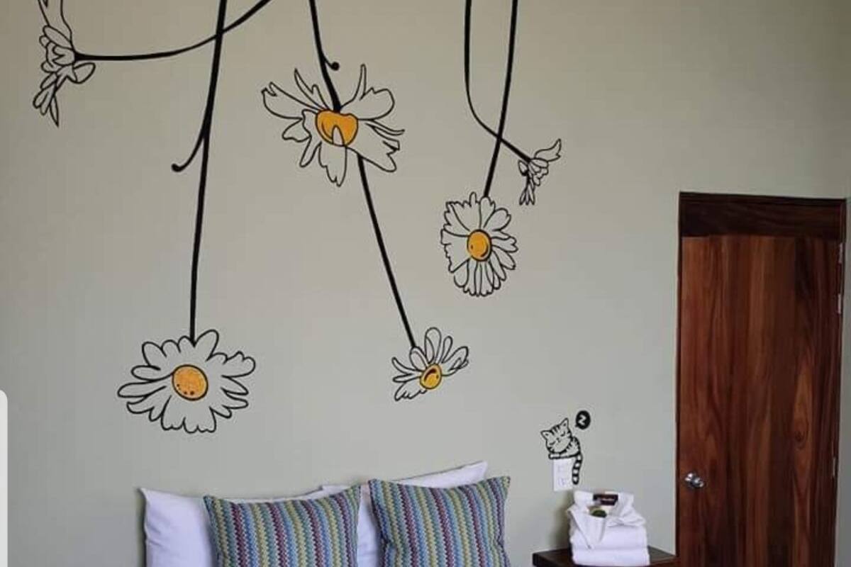 Basic Room, 1 Queen Bed, Private Bathroom | Blackout drapes, iron/ironing board (on request), WiFi (free)